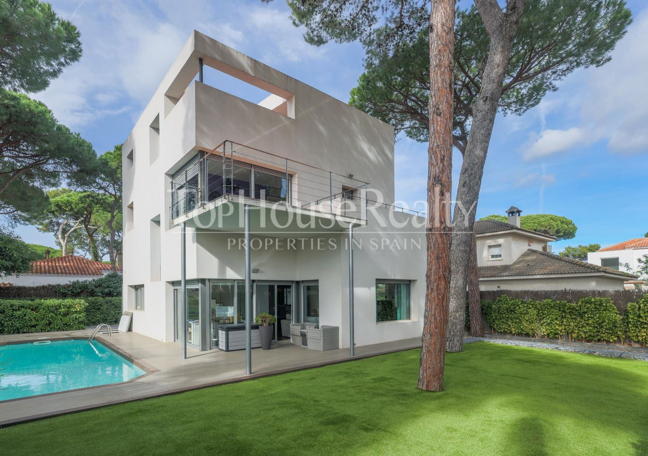 Экстерьер, созданный для средиземноморского lifestyle