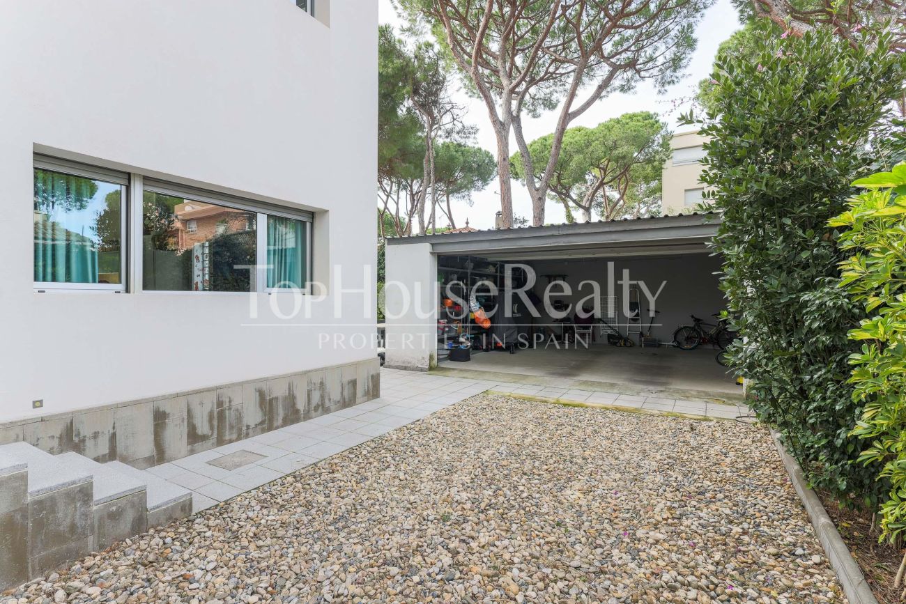 Экстерьер, созданный для средиземноморского lifestyle