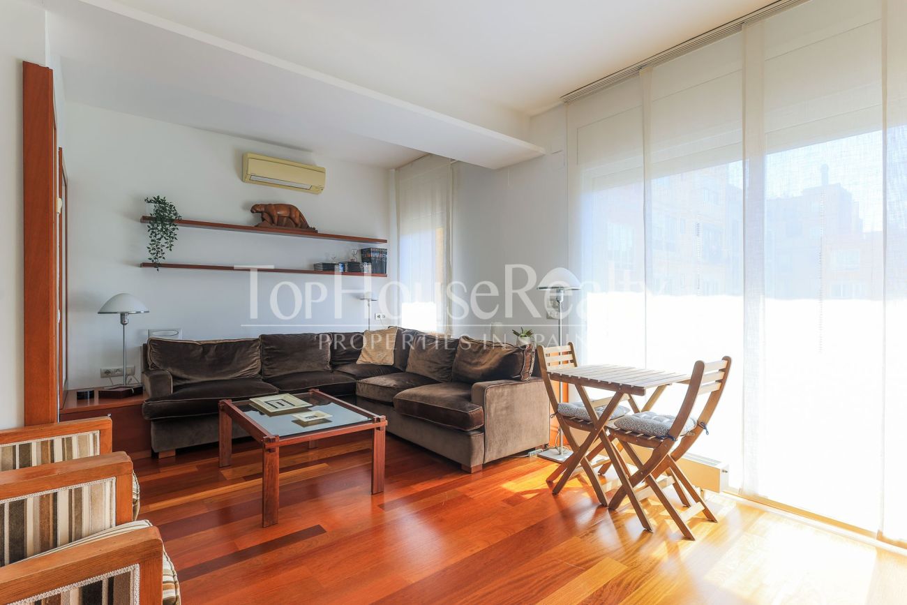 Квартира на улице Enric Granados, Барселона — светлая, отремонтированная и в престижной локации