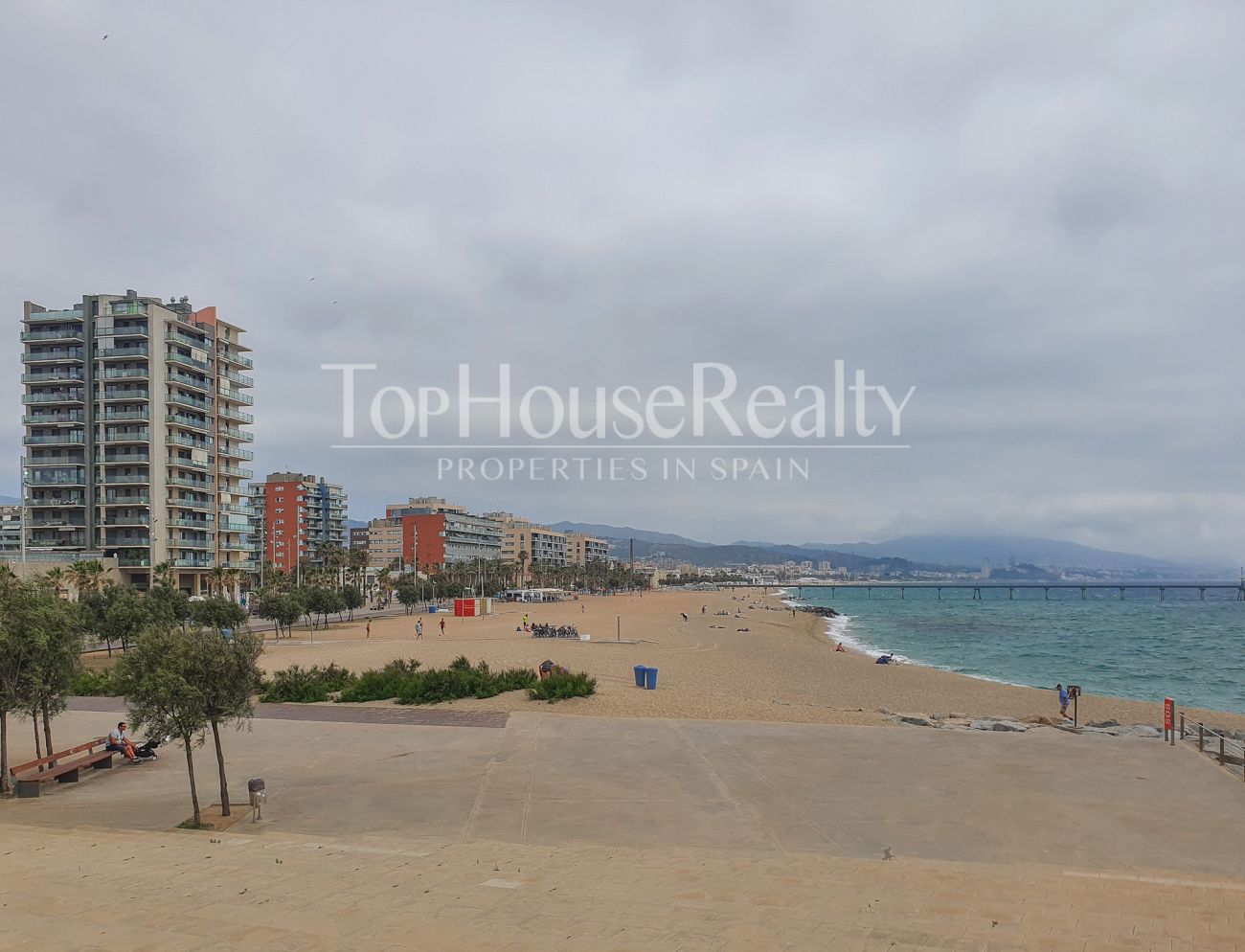 Espectacular apartamento con vistas al mar en primera línea de Badalona