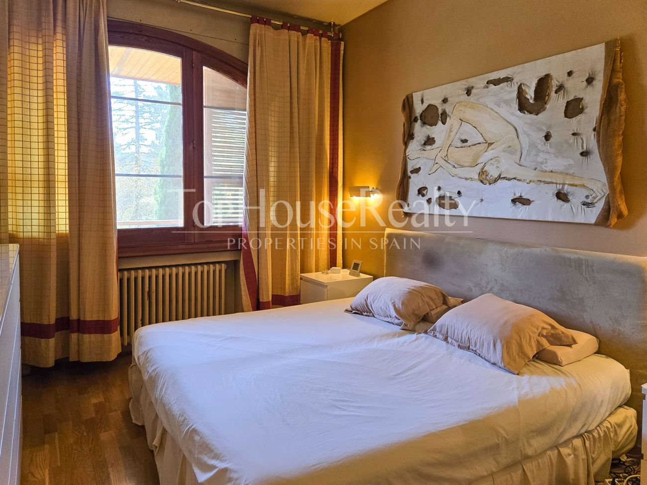 Вилла в Begues — уникальная усадьба с участком 6.000 м² и инвестиционным потенциалом