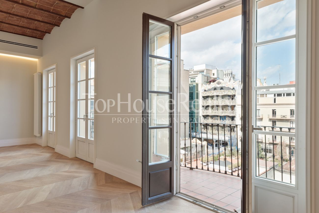 Пентхаус, где свет хранит память