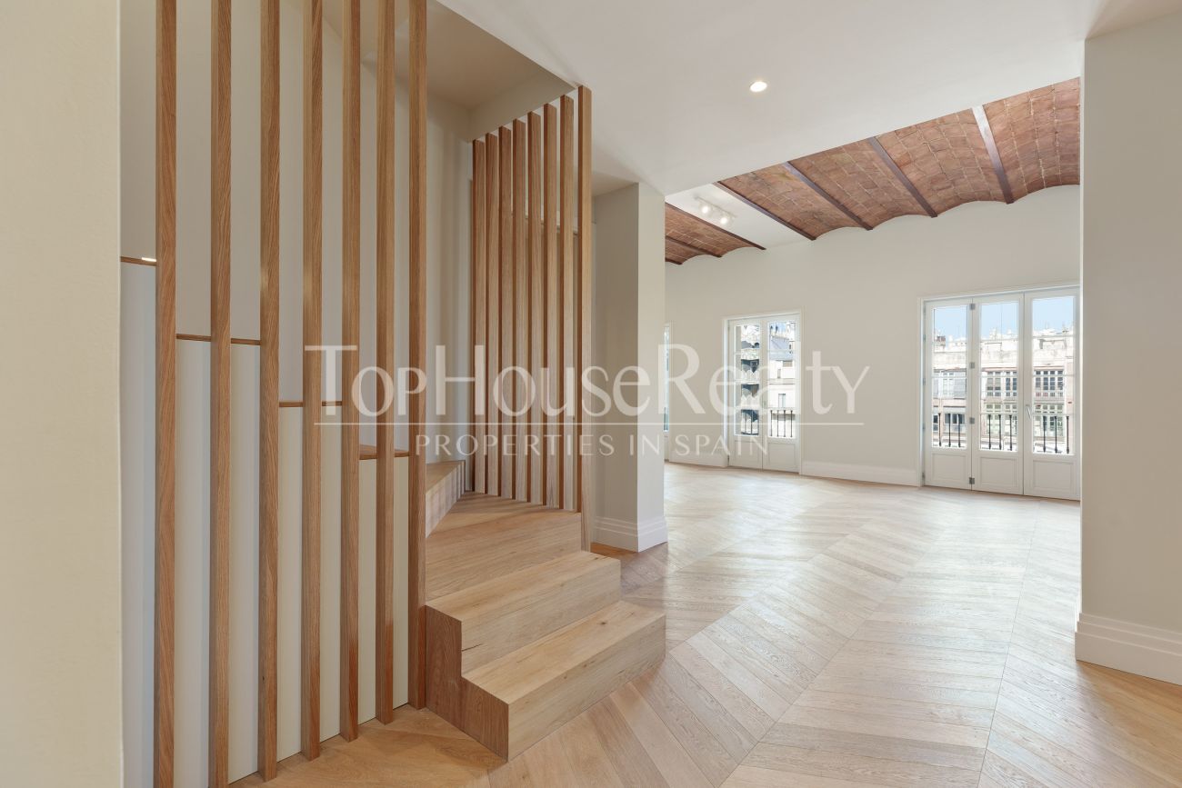 Пентхаус, где свет хранит память