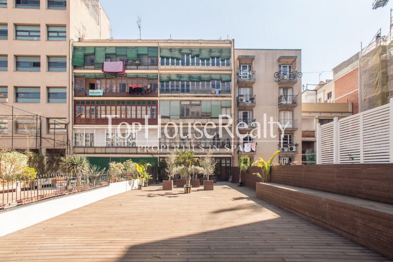 Потрясающая квартира c террасой в Золотом Квадрате Барселоны