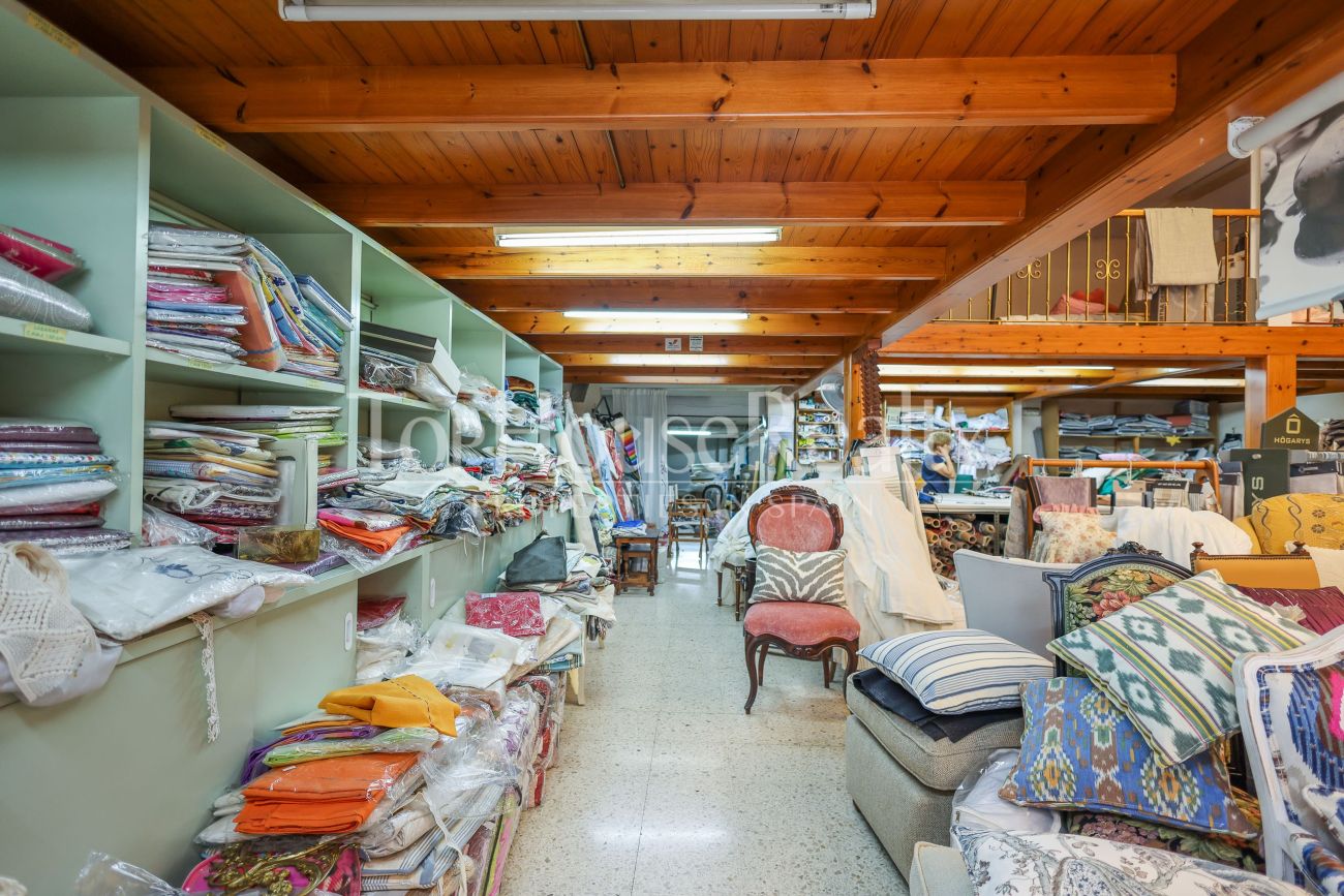 Коммерческое помещение в аренду в престижной зоне Ситжеса