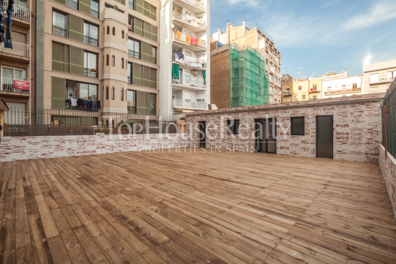 Потрясающая квартира в великолепном доме в сердце квартала Эшампле в Барселоне