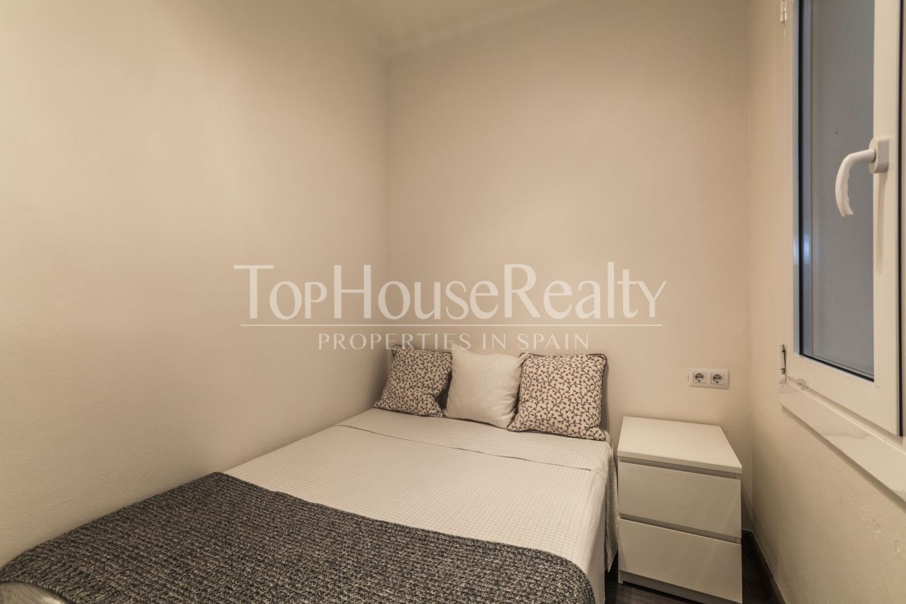 Отремонтированная квартира в районе Эшампле, Барселона