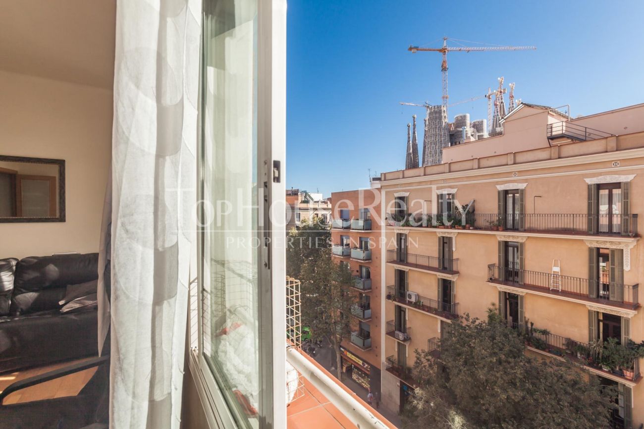 Продажа квартиры в Барселоне, 62м2, у храма Святого Семейства