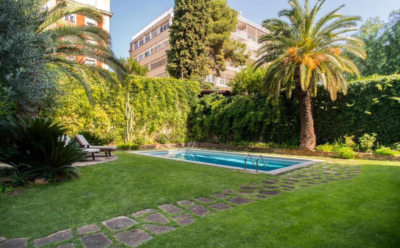 Лес-Кортс — район Барселоны, идеально подходящий для семей, пожилых людей или студентов, ищущих спокойствия. Купить квартиру в Лес-Кортс с Top House Realty.