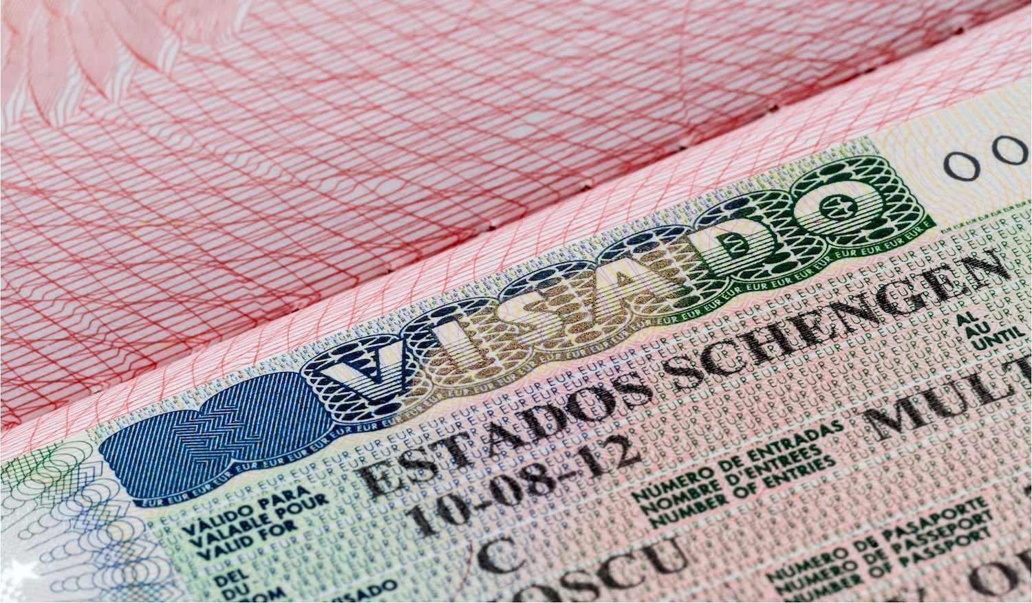 Испания отменила визы для детей 6-12 лет?