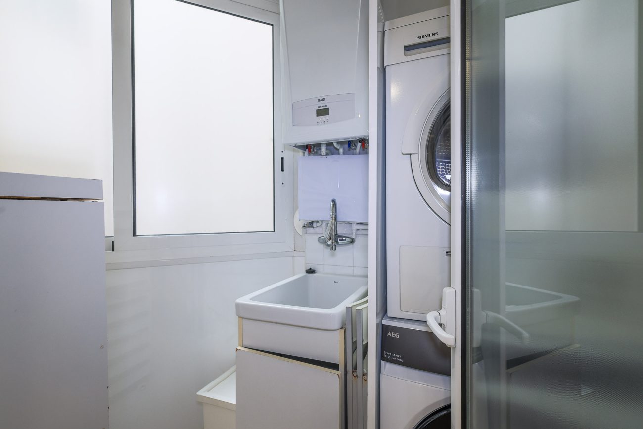 Квартира на улице Enric Granados, Барселона — светлая, отремонтированная и в престижной локации
