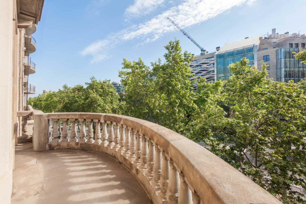 Потрясающая квартира напротив la Pedrera