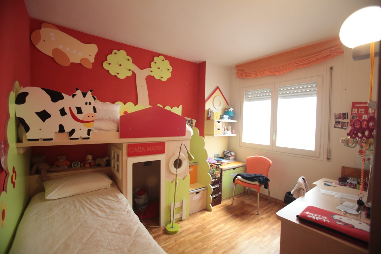 Большая квартира 150м² на одной из главных улиц Барселоны: Араго