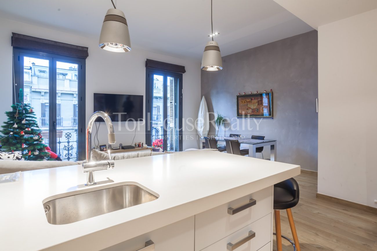 Уютная и красивая квартира в центре Барселоны