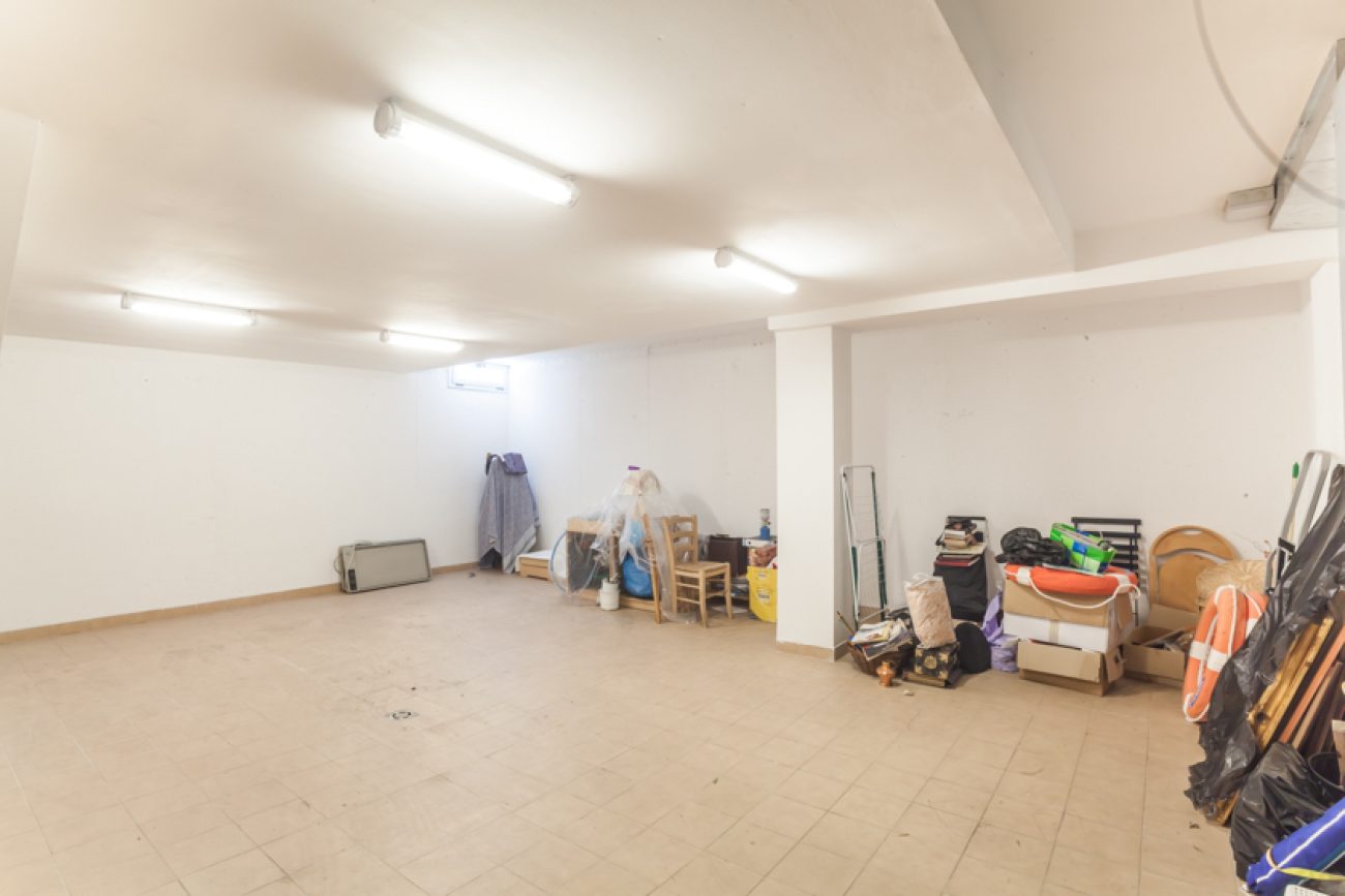 Таунхаус 160м² с бассейном и террасой всего в 100 м. от пляжа Сагаро, Испания