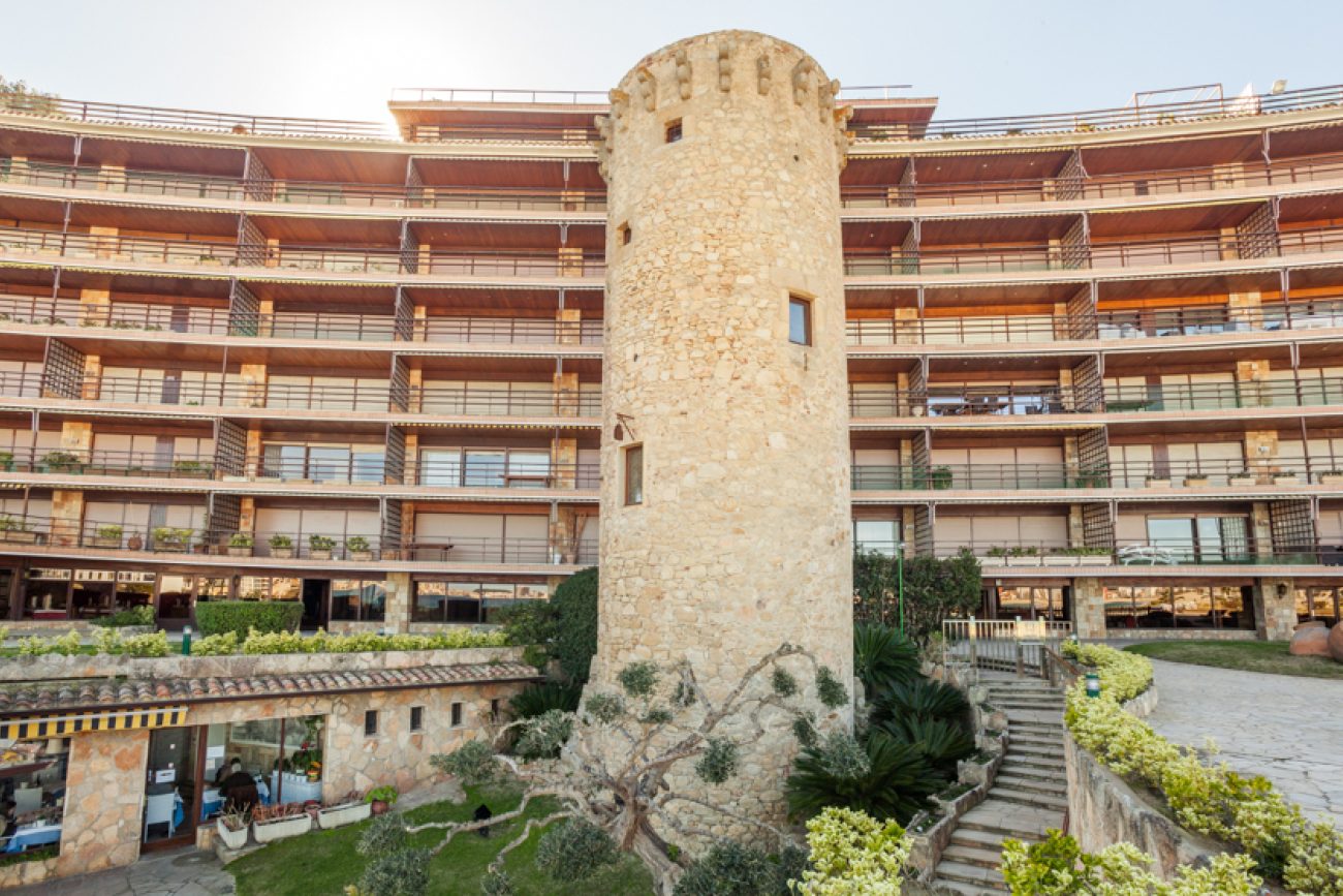 Эксклюзивная квартира 80 м² рядом с пляжем и с видами на море в Сан-Антонио-де-Калонже