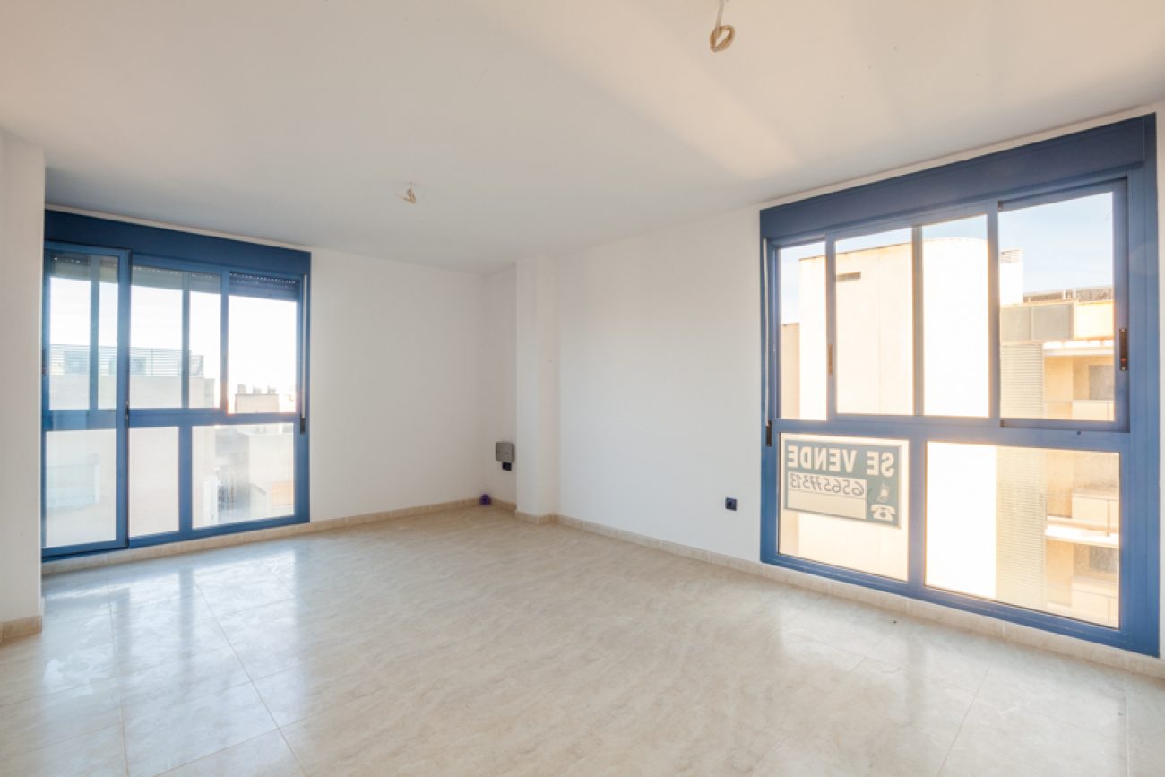 Квартира 110 м² с садом и бассейном, рядом с пляжем на Коста Дорада