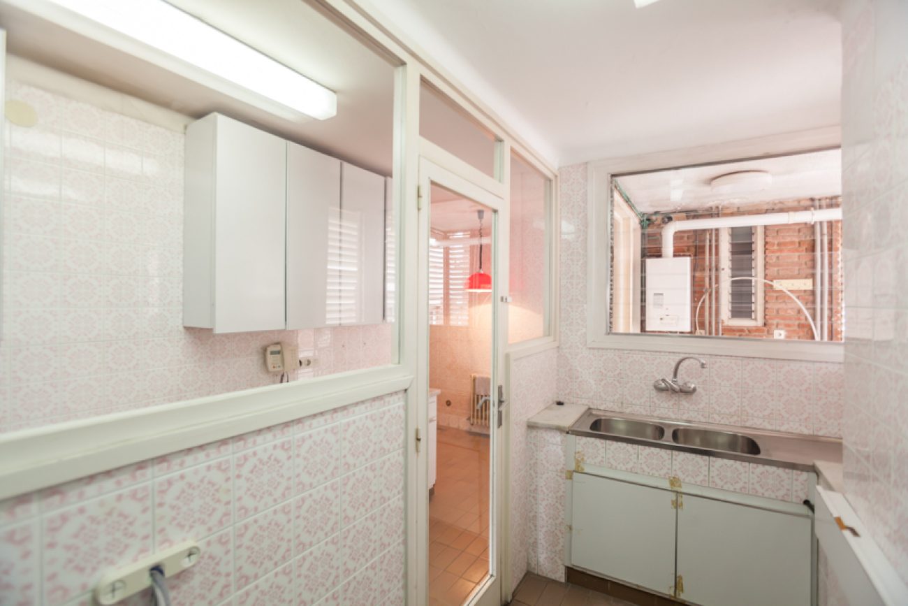 Инвестиционная квартира 215м² с гаражом, в элитном районе Барселоны, Сарриа
