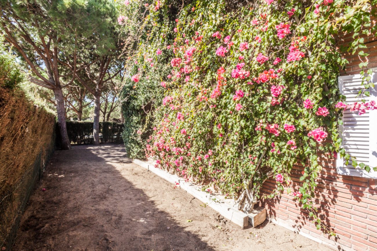 Таунхаус с бассейном в лучшем жилом комплексе Гава Мар, Испания