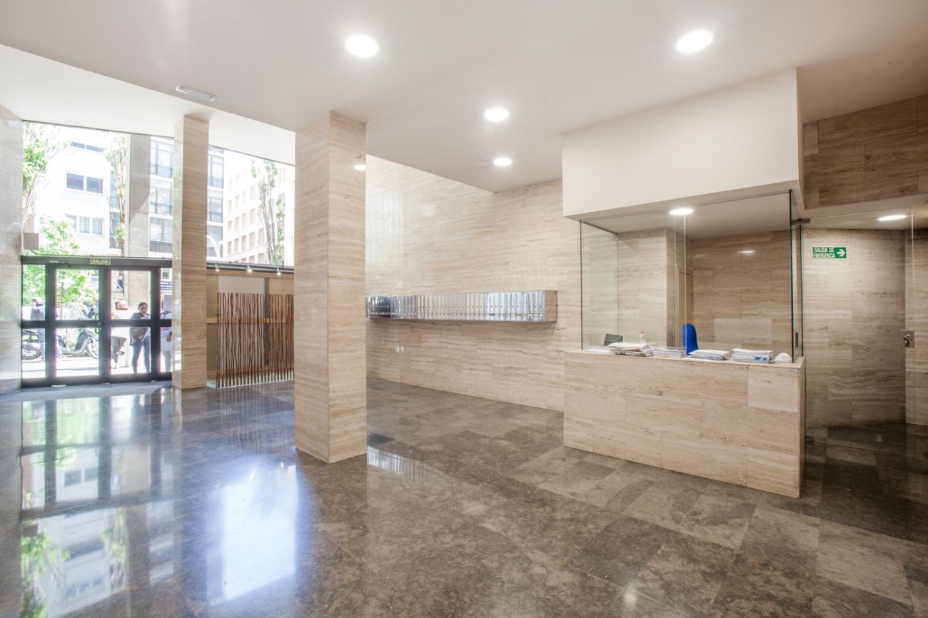 Светлый офис в Барселоне