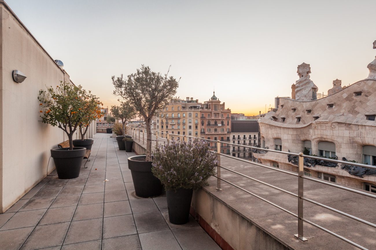 Потрясающая квартира напротив la Pedrera