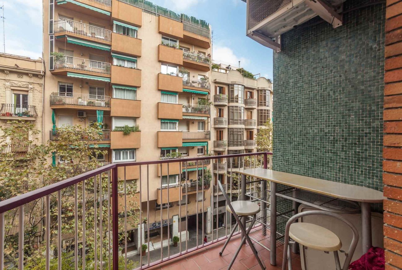 Уютная квартира после ремонта в Eixample
