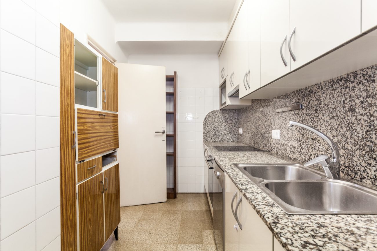 Светлая квартира с террасой в Eixample Dret