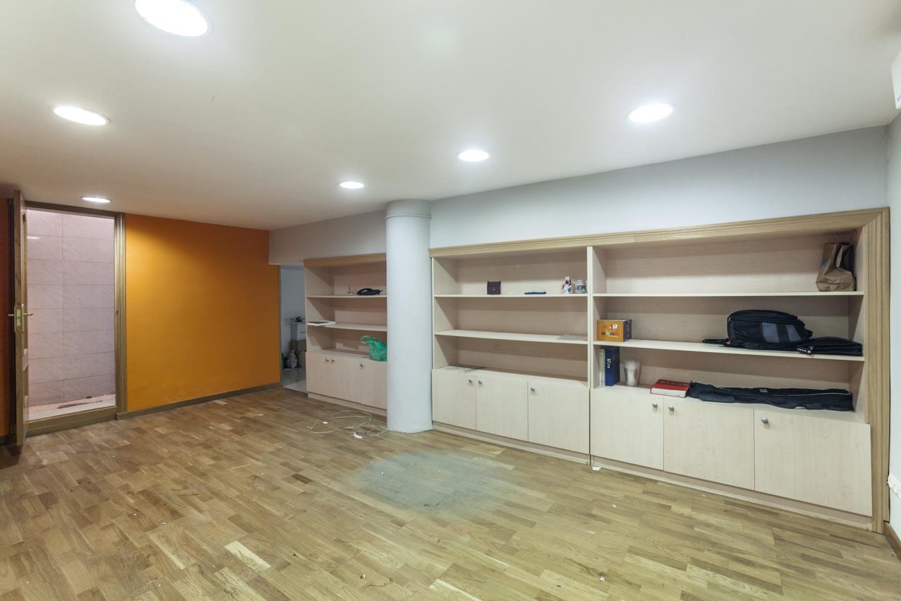 Аренда коммерческой недвижимости в Барселоне, 84м2, Sant Antoni