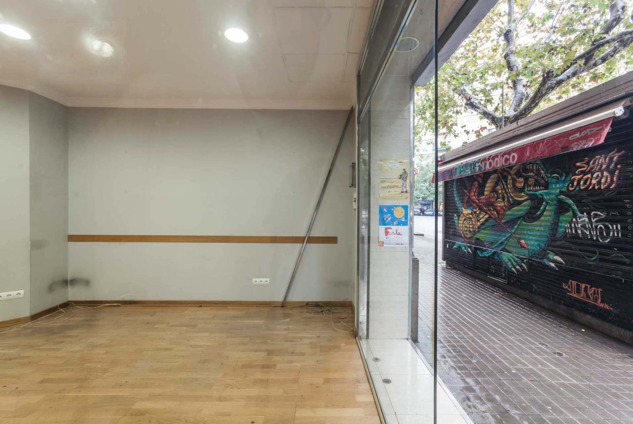 Аренда коммерческой недвижимости в Барселоне, 84м2, Sant Antoni