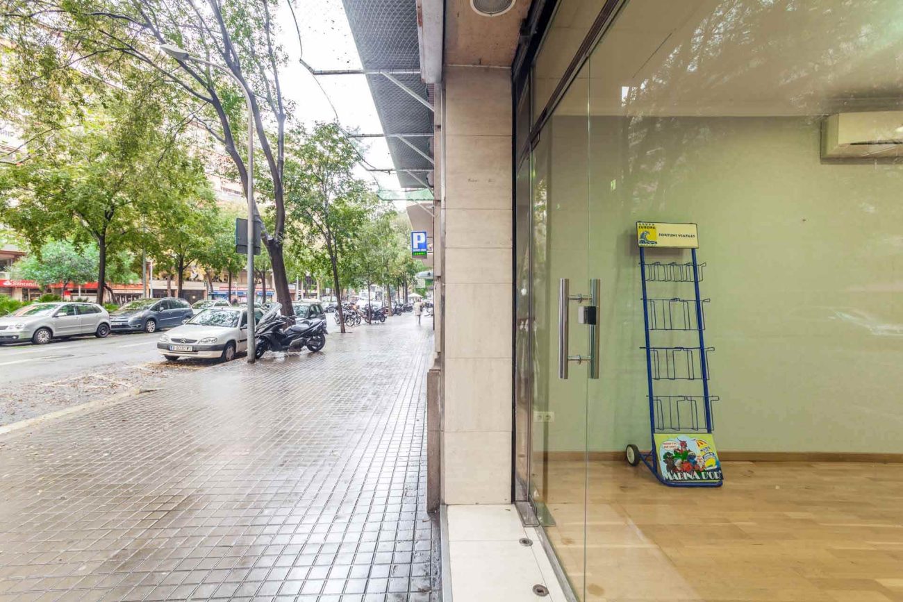 Аренда коммерческой недвижимости в Барселоне, 84м2, Sant Antoni