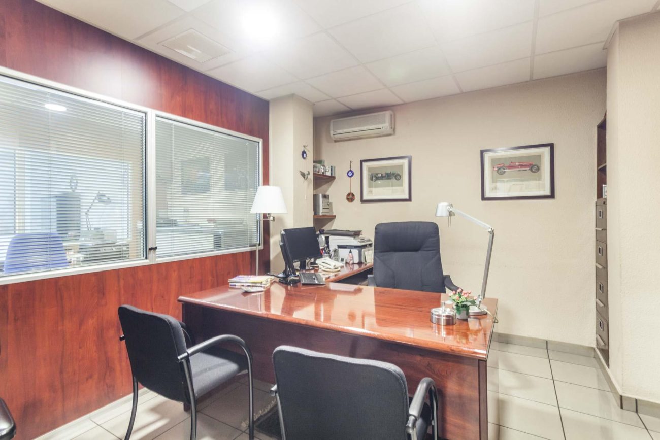 Продажа коммерческой недвижимости в Барселоне, 600м2, улица Provenza