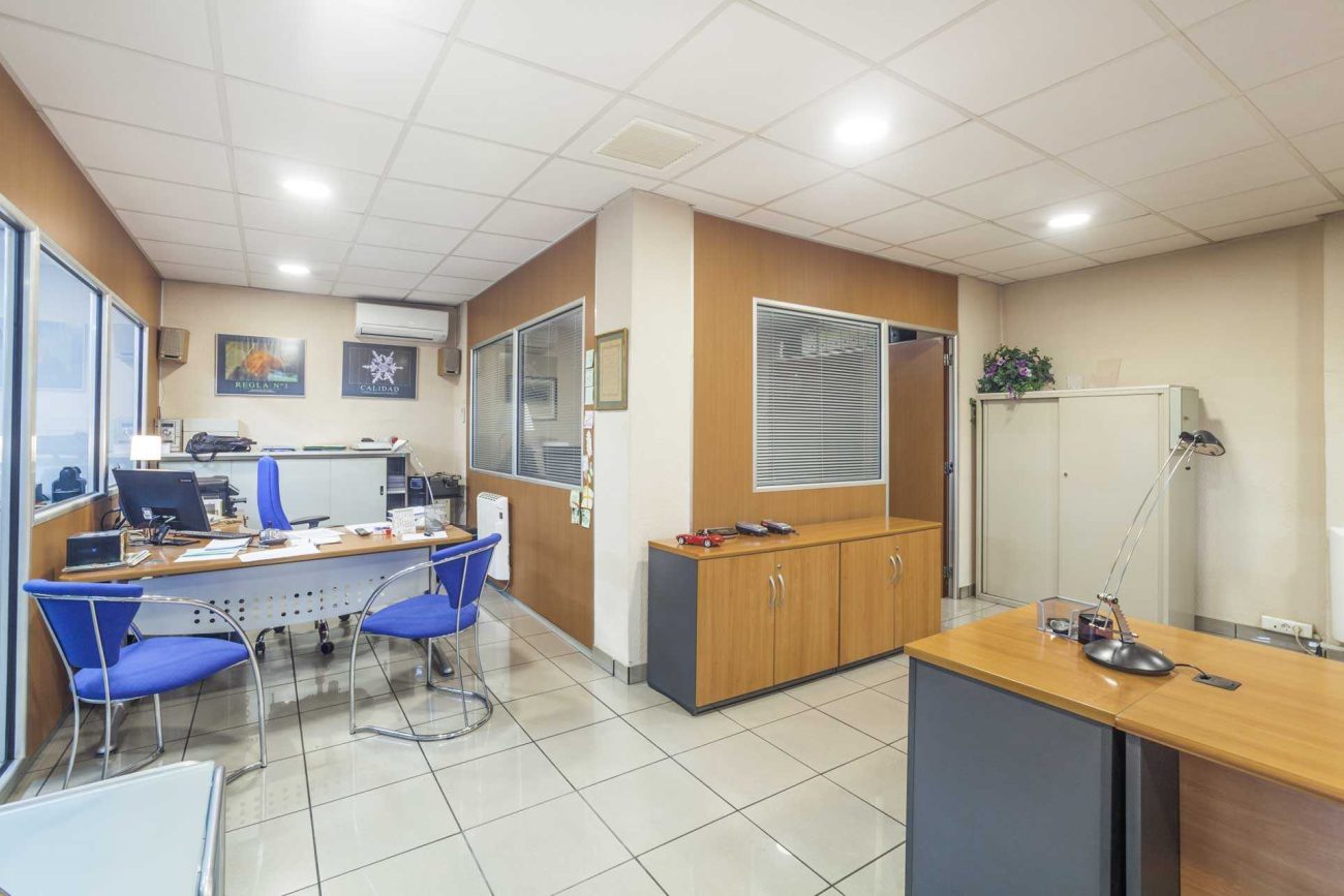 Продажа коммерческой недвижимости в Барселоне, 600м2, улица Provenza