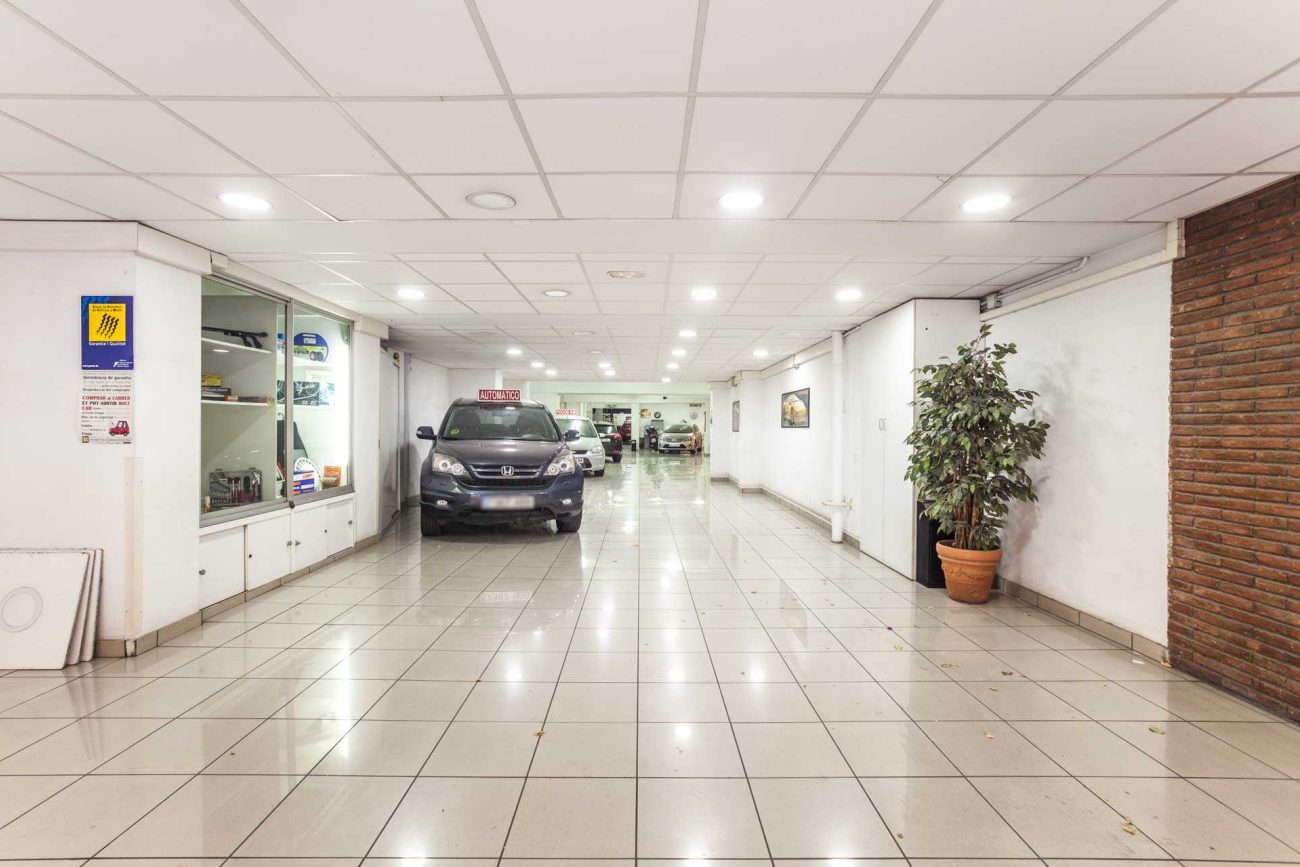 Продажа коммерческой недвижимости в Барселоне, 600м2, улица Provenza