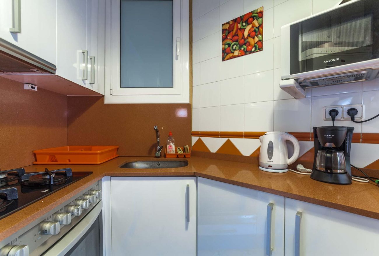 Квартира в Барселоне с туристической лицензией, 80м2