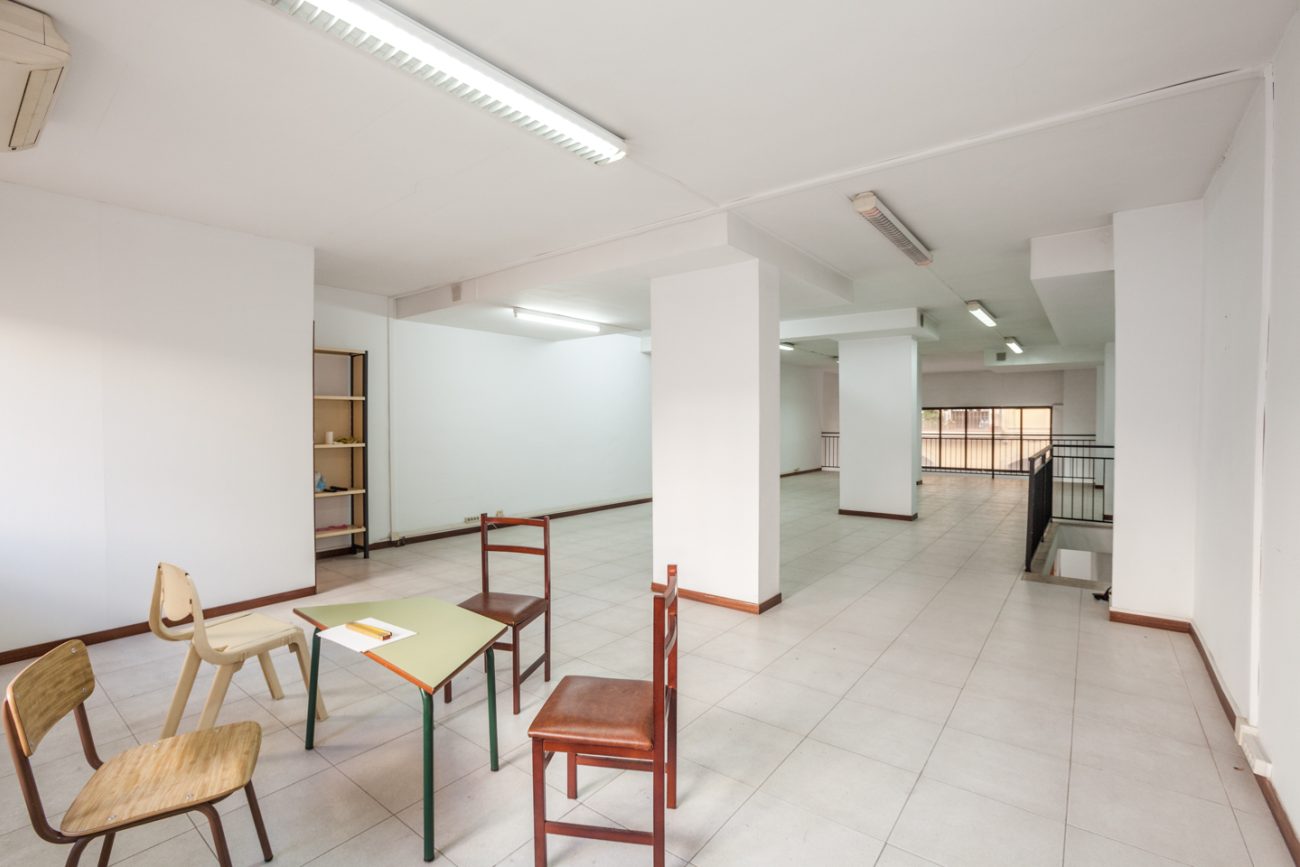 Помещение под офис 250 м² на продажу в Барселоне