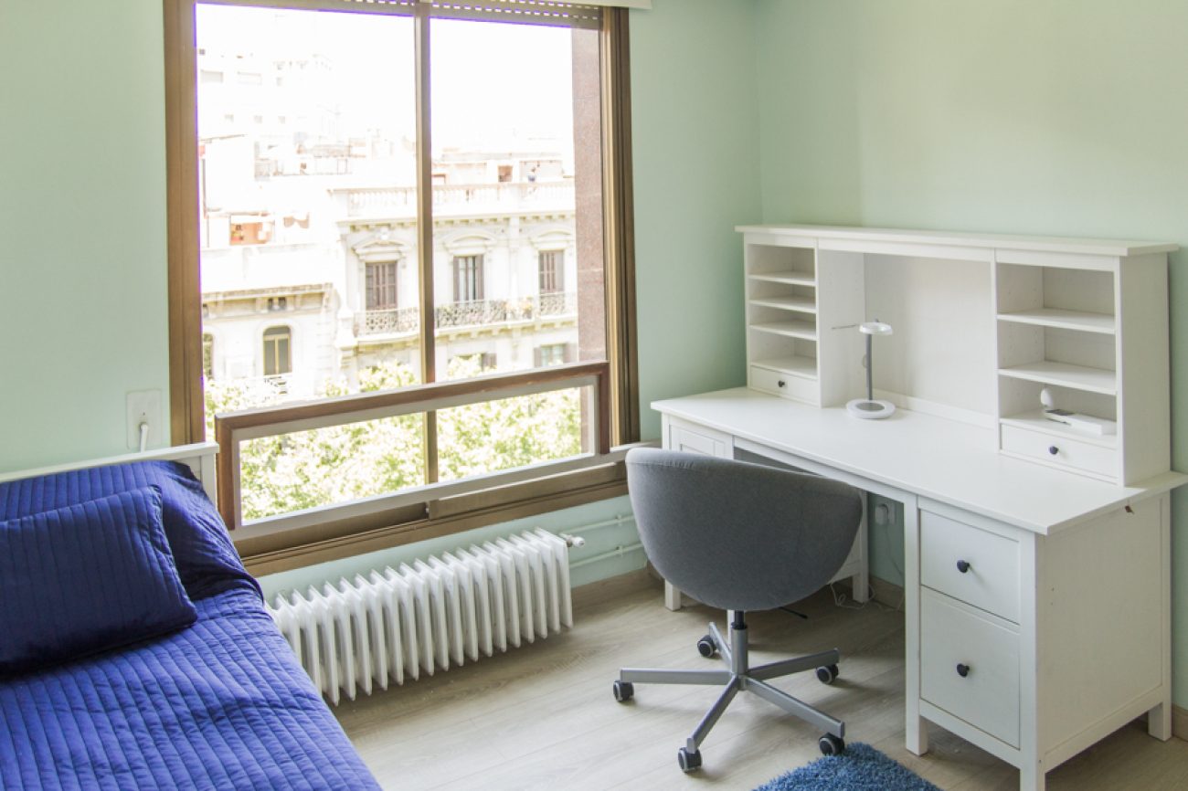 Просторная квартира 120м² в Барселоне, в двух шагах от площади Каталонии