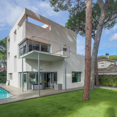 Экстерьер, созданный для средиземноморского lifestyle