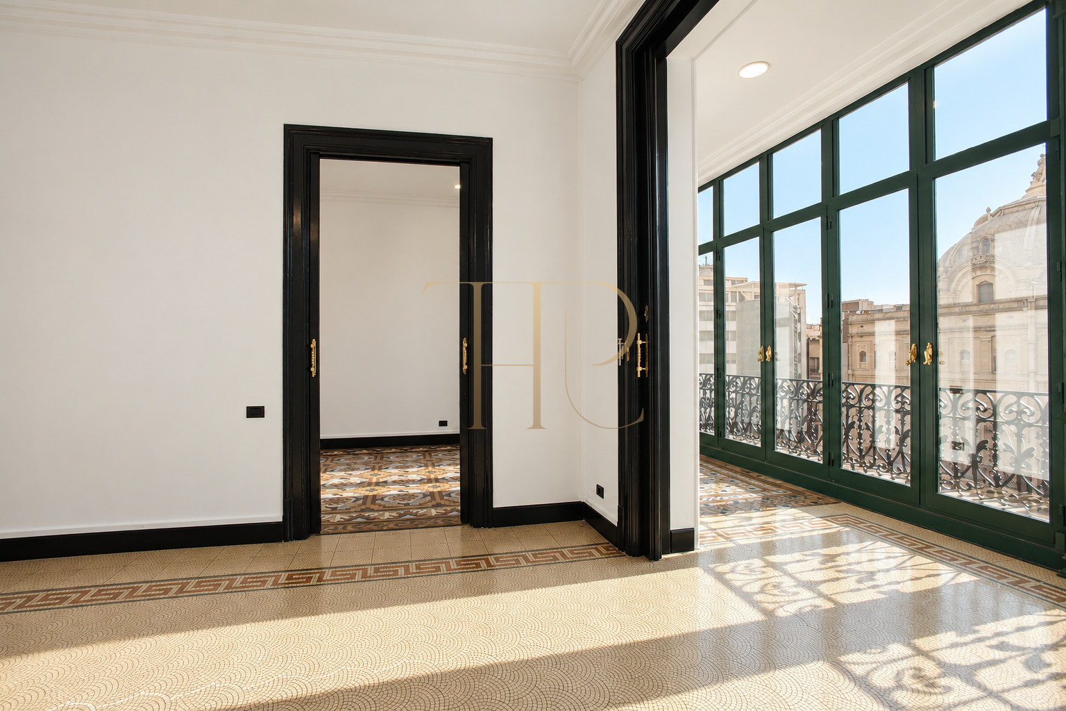 Офис с галереей в модернистском здании Эшампле