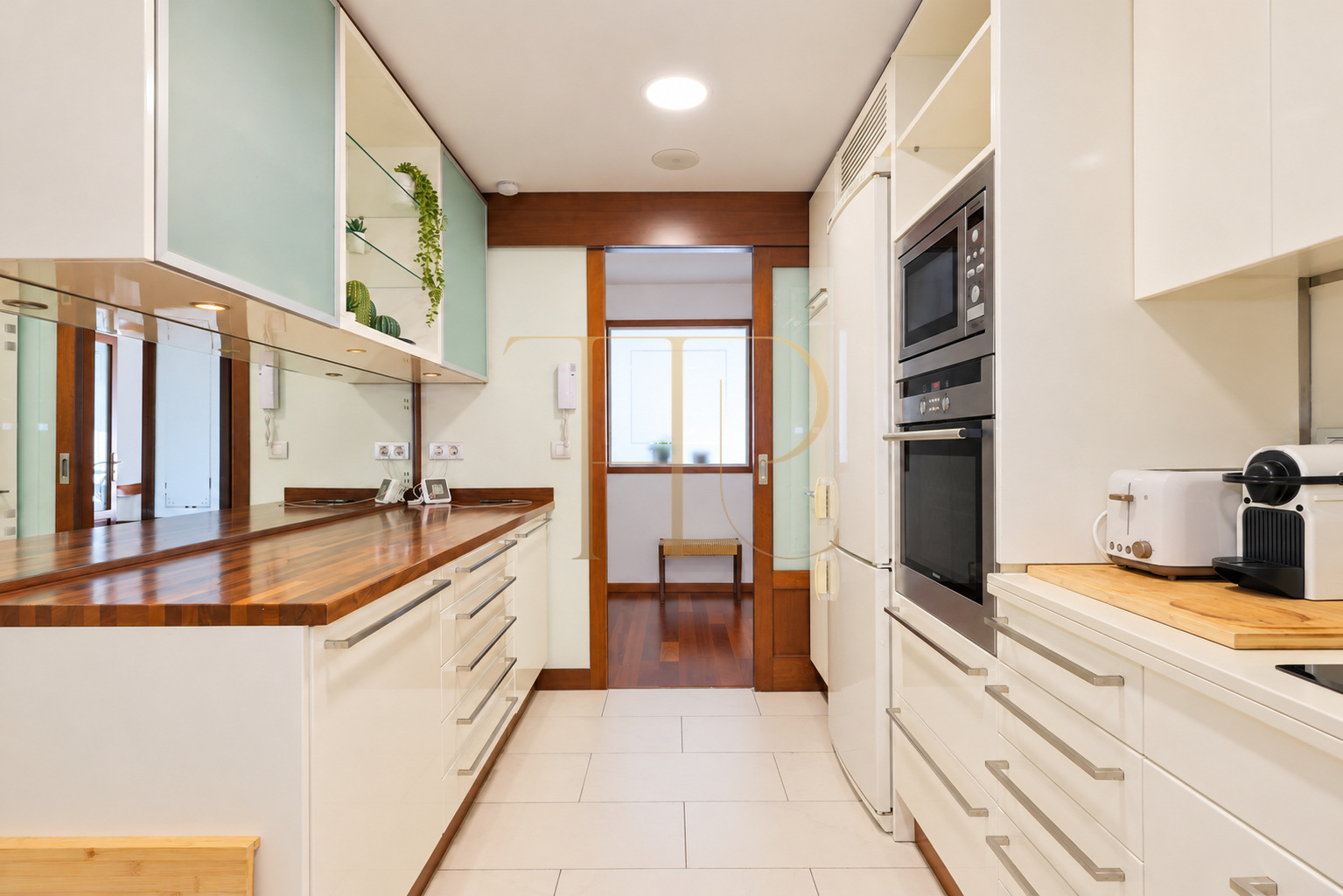 Квартира на продажу в Эшампле, Барселона, с балконом